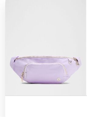 Everywhere Belt Bag Extra Large 4L in Lavender Frost with Gold Hardware